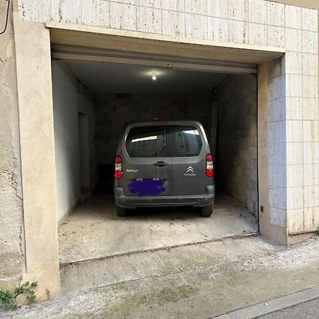 Appartement Centre Ville - Parking Prive - Wifi Ним Экстерьер фото