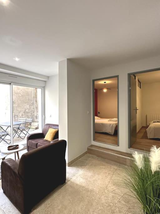 Appartement Centre Ville - Parking Prive - Wifi Ним Экстерьер фото